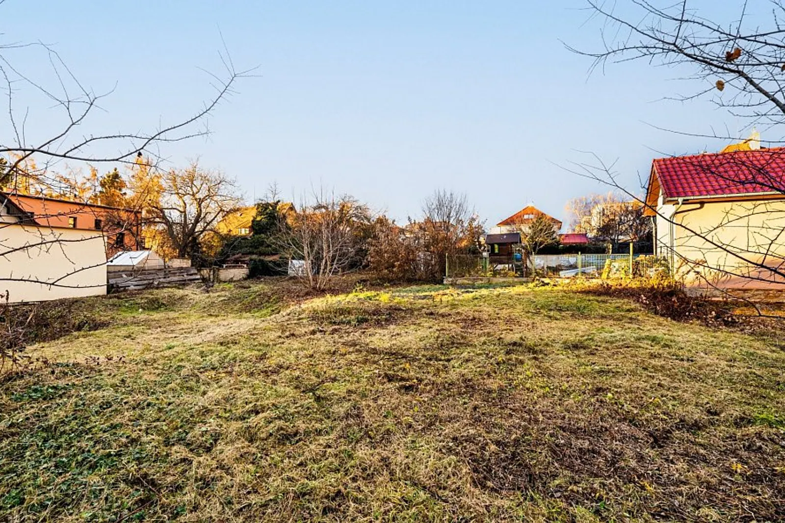 Stavební pozemek s projektem dvojdomu – fotografie 10