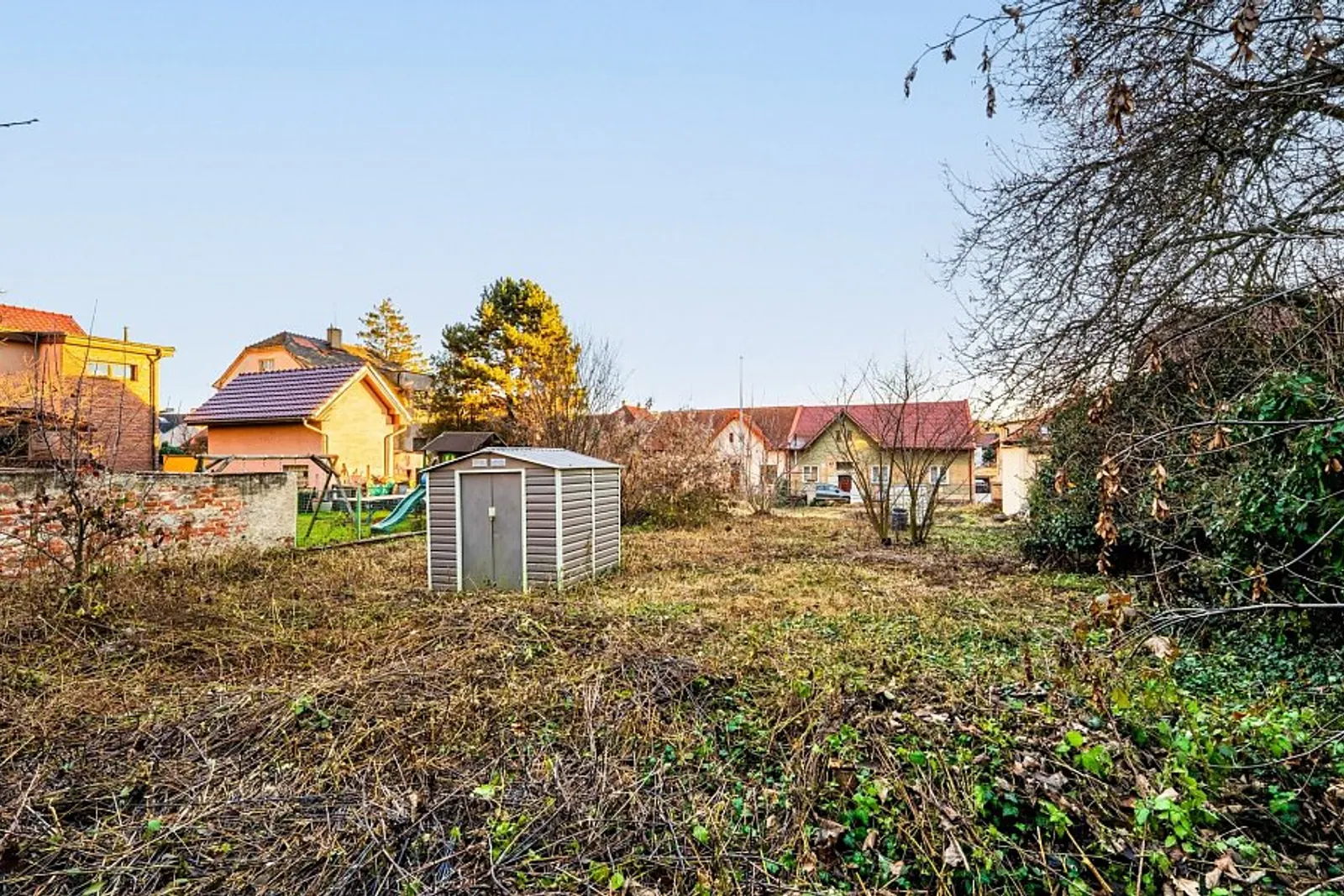 Stavební pozemek s projektem dvojdomu – fotografie 12