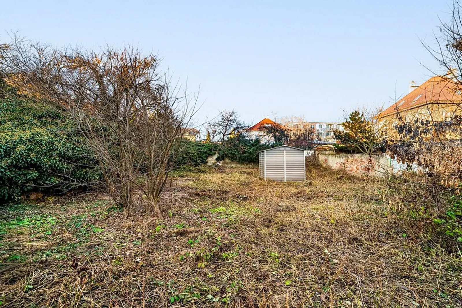 Stavební pozemek s projektem dvojdomu – fotografie 13
