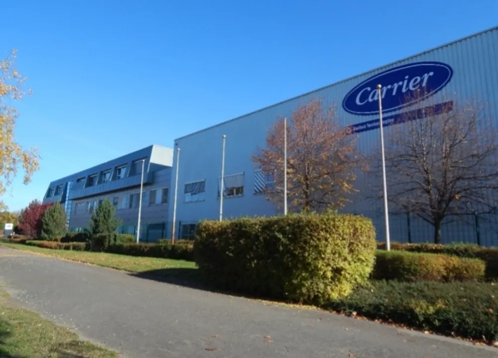 Komerční areál společnosti Carrier v Praze 20 o celkové výměře 12.621m2